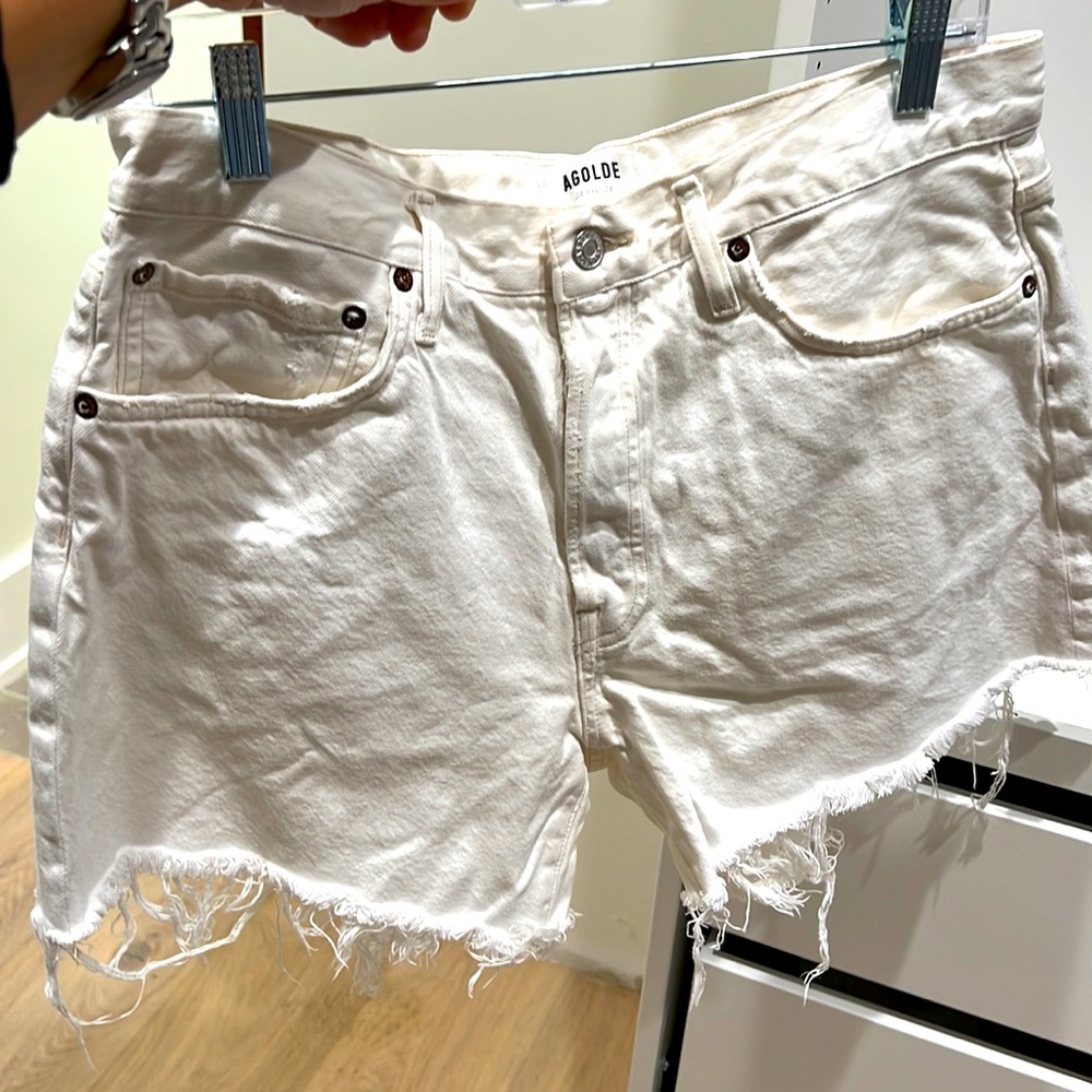 Agolde winter white Parker jean shorts, size 30